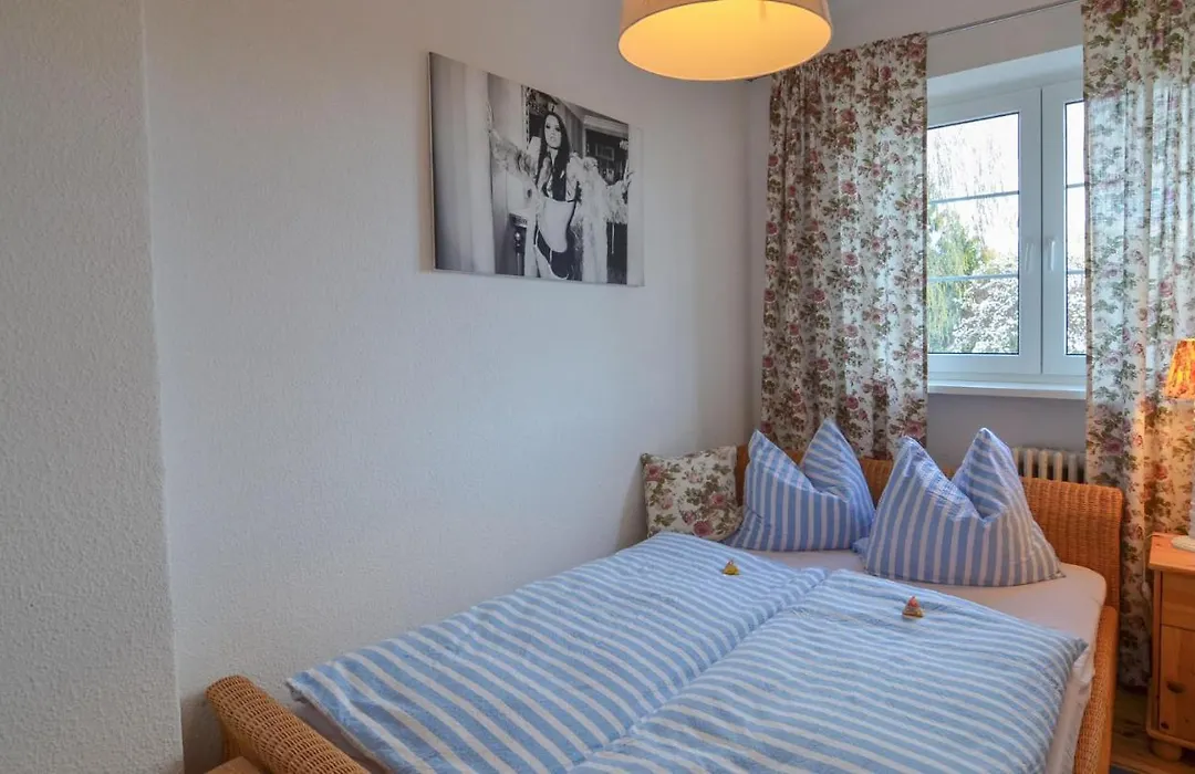 2 Bedroom Lovely Home In Berlin-1