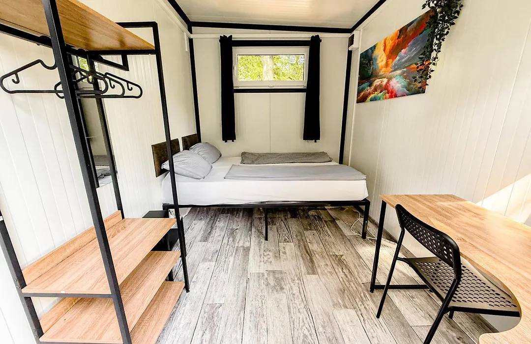 EASY Lodges Berlin-1