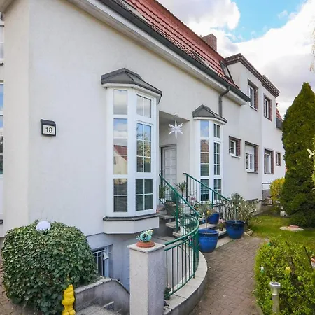 2 Bedroom Lovely Home In Berlin-3